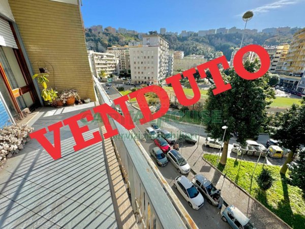appartamento in vendita a Napoli in zona Fuorigrotta