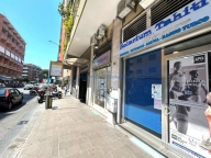 negozio in vendita a Napoli in zona Vomero