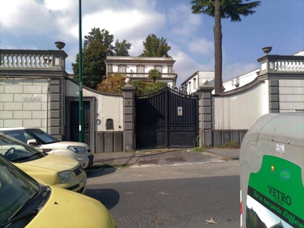 casa indipendente in vendita a Napoli in zona Miano
