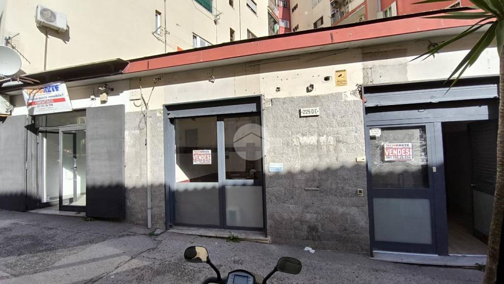 appartamento in vendita a Napoli in zona Arenella