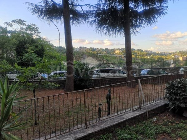 appartamento in vendita a Napoli in zona Stella