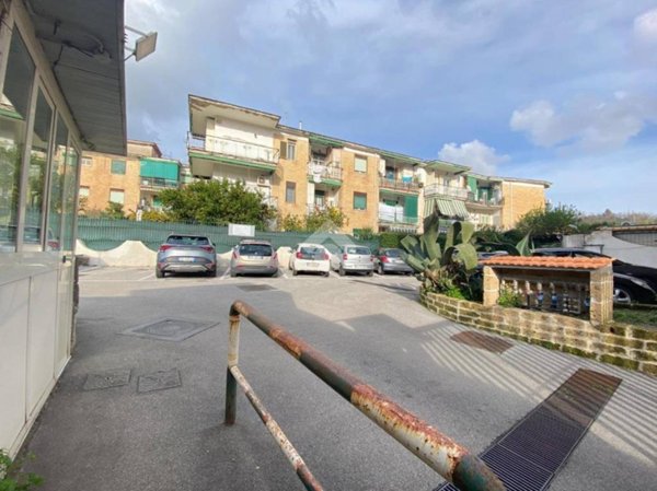 appartamento in vendita a Napoli in zona Soccavo