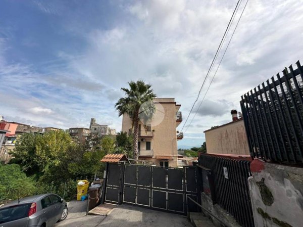 appartamento in vendita a Napoli in zona Camaldoli