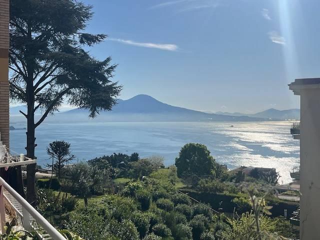 appartamento in vendita a Napoli in zona Bagnoli