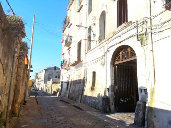 appartamento in vendita a Napoli in zona Barra