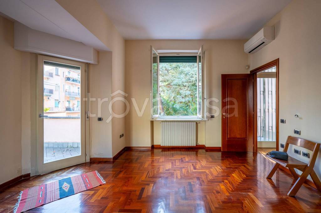 appartamento in vendita a Napoli in zona Posillipo