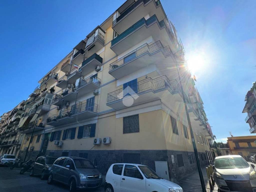 appartamento in vendita a Napoli in zona Secondigliano