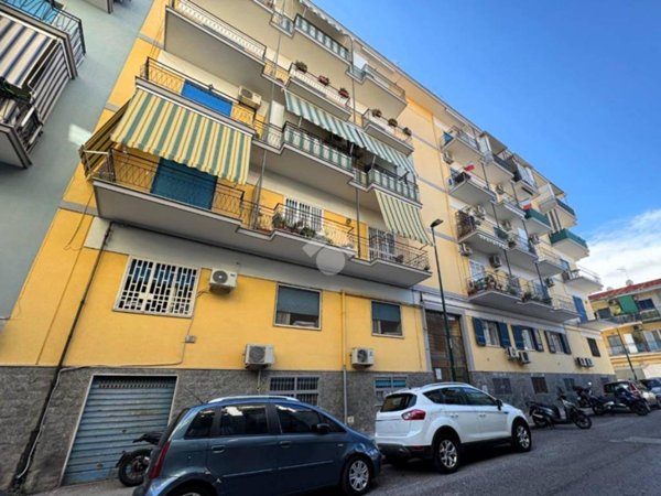 appartamento in vendita a Napoli in zona Secondigliano