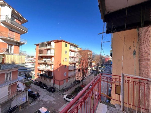 appartamento in vendita a Napoli in zona Secondigliano