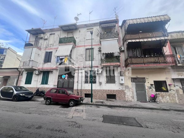 appartamento in vendita a Napoli in zona Secondigliano