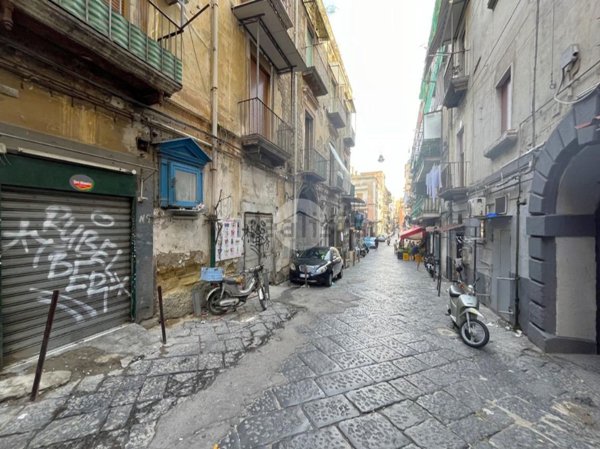 appartamento in vendita a Napoli in zona San Lorenzo