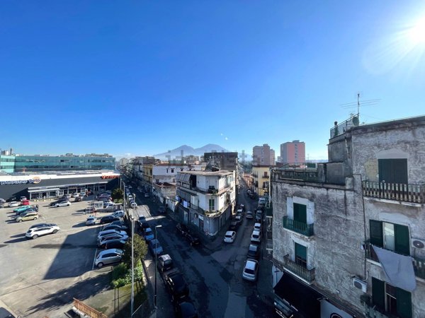 appartamento in vendita a Napoli in zona San Giovanni a Teduccio