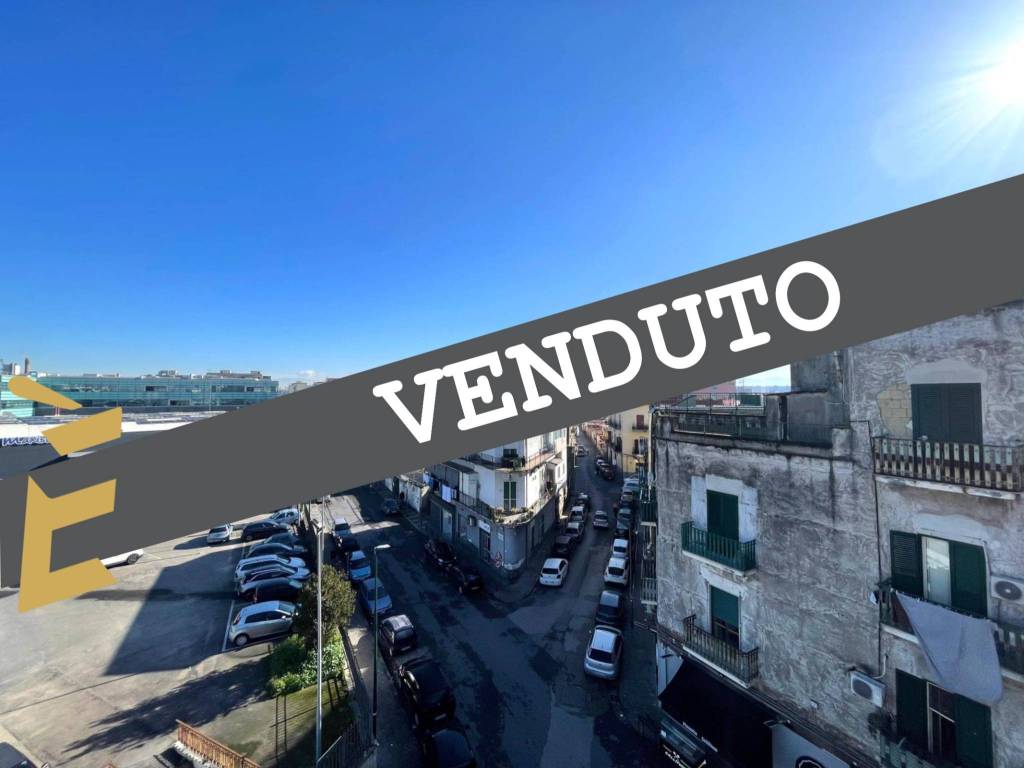 appartamento in vendita a Napoli in zona Barra