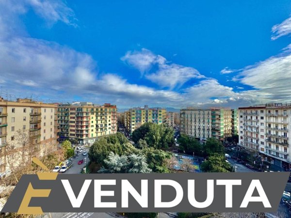 appartamento in vendita a Napoli in zona Arenella