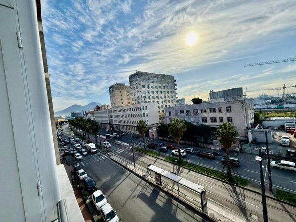 appartamento in vendita a Napoli in zona Mercato