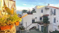 casa indipendente in vendita a Napoli in zona Posillipo