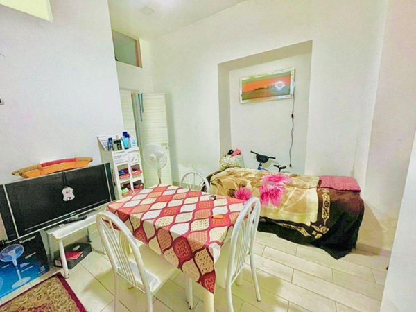 appartamento in vendita a Napoli in zona Pendino / San Giuseppe