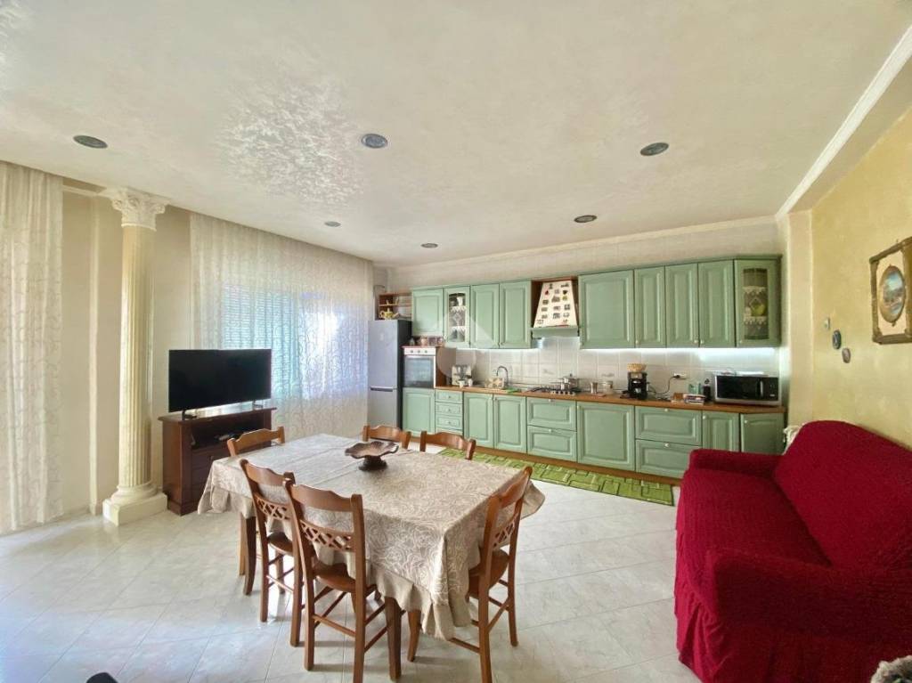 appartamento in vendita a Napoli in zona Secondigliano