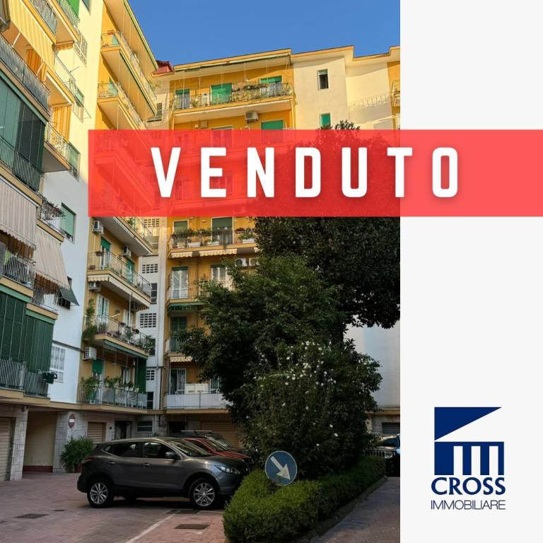 appartamento in vendita a Napoli in zona Fuorigrotta