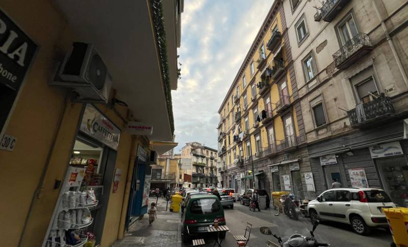 casa indipendente in vendita a Napoli in zona San Carlo all'Arena