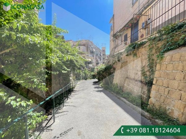 appartamento in vendita a Napoli in zona Mercato