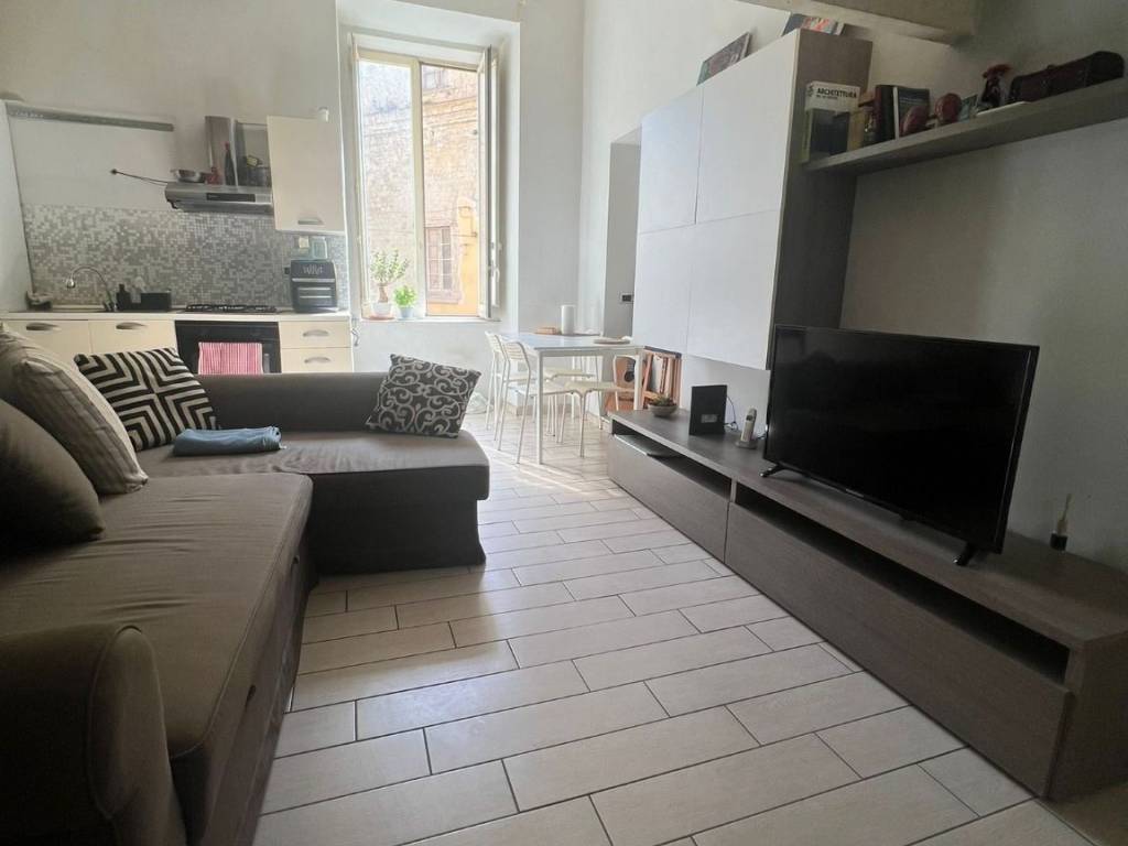 appartamento in vendita a Napoli in zona Stella