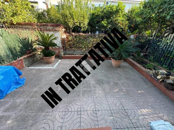 casa indipendente in vendita a Napoli in zona Ponticelli