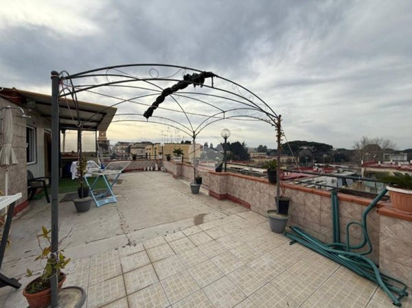 appartamento in vendita a Napoli in zona Ponticelli