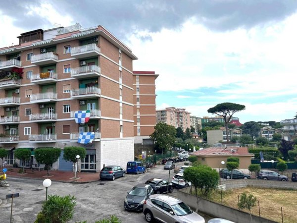 appartamento in vendita a Napoli in zona Capodimonte / Colli Aminei