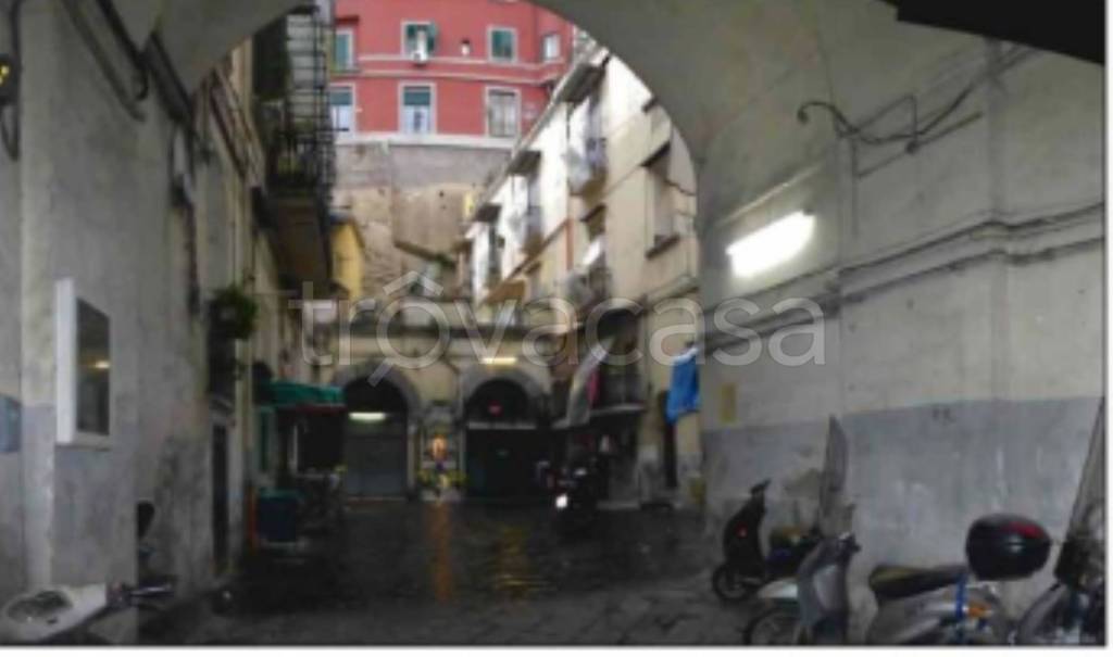 appartamento in vendita a Napoli in zona Stella