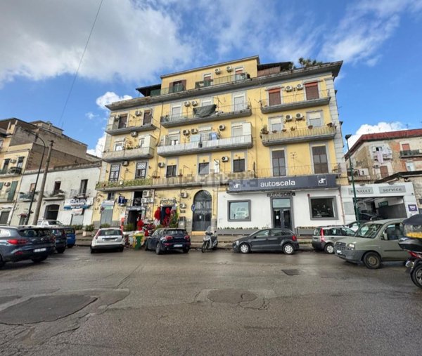 appartamento in vendita a Napoli in zona Secondigliano