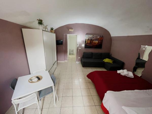 appartamento in vendita a Napoli in zona Chiaia