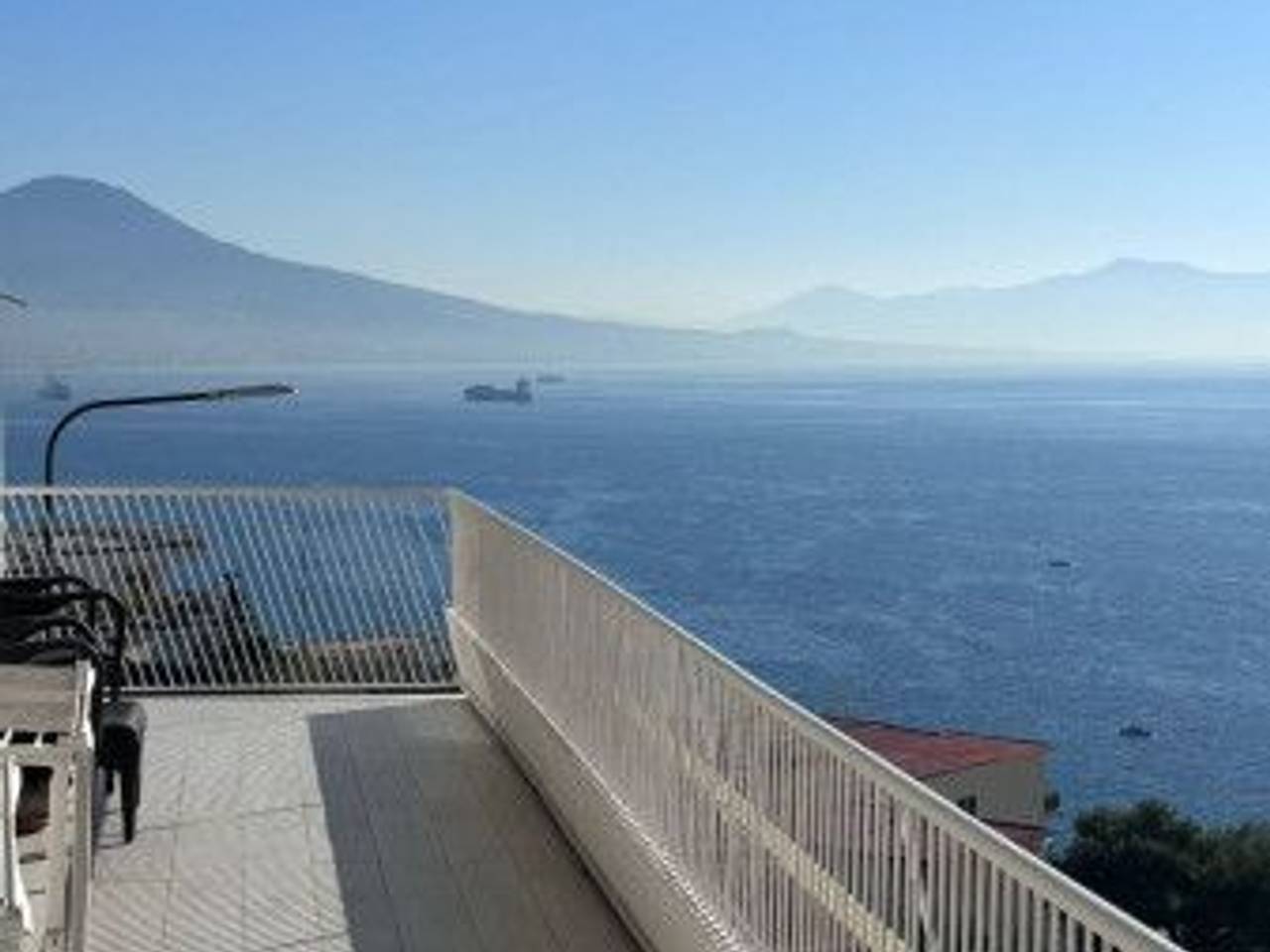 appartamento in vendita a Napoli in zona Posillipo