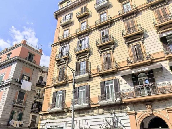 appartamento in vendita a Napoli in zona Pendino / San Giuseppe