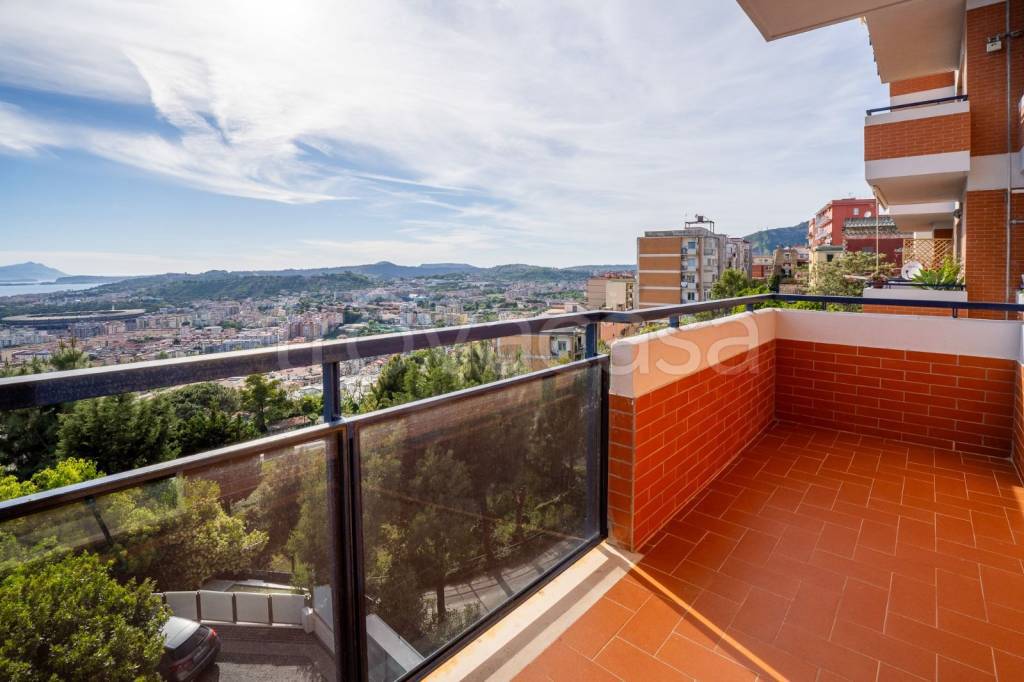 appartamento in vendita a Napoli in zona Posillipo