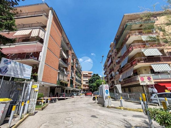 appartamento in vendita a Napoli in zona Capodimonte / Colli Aminei