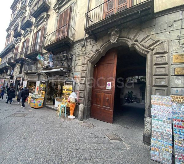 appartamento in vendita a Napoli in zona Mercato