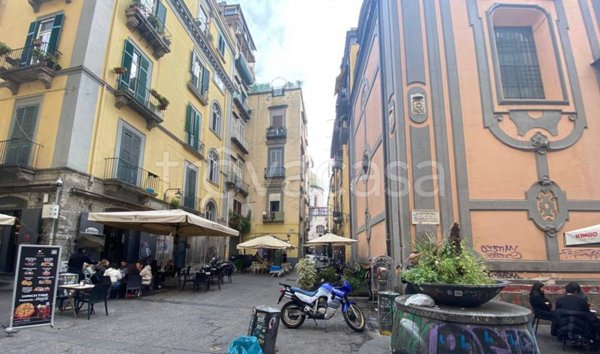 appartamento in vendita a Napoli in zona Mercato