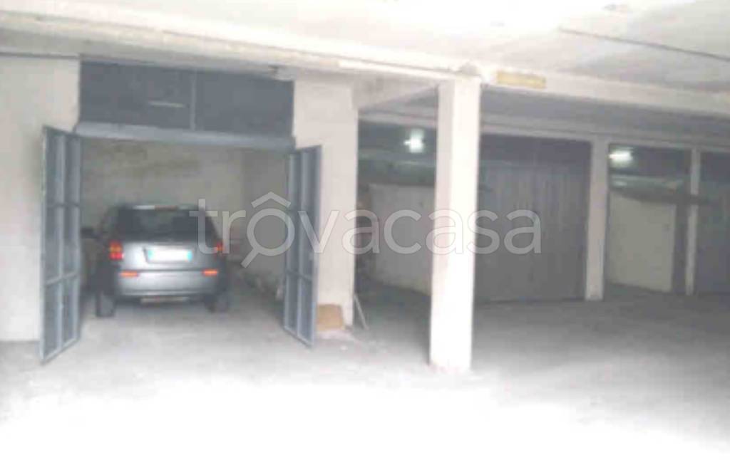 casa indipendente in vendita a Napoli in zona Barra