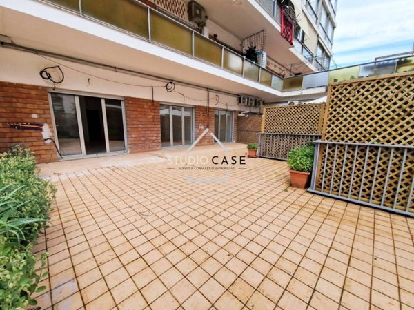 appartamento in vendita a Napoli in zona Bagnoli