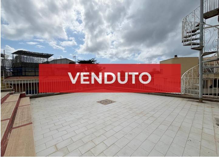 appartamento in vendita a Napoli in zona Posillipo