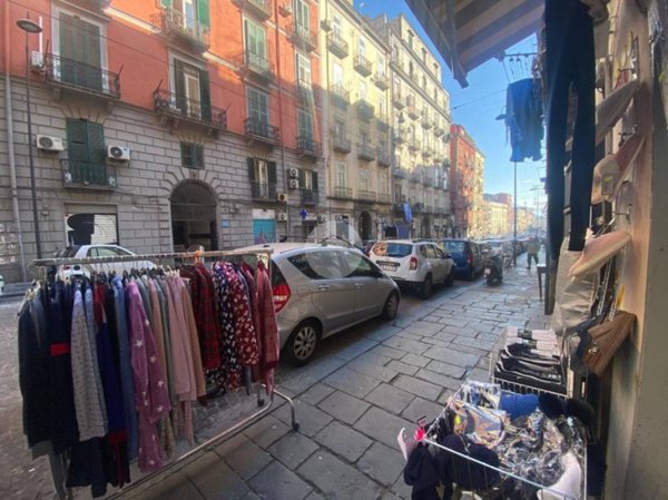 negozio in vendita a Napoli