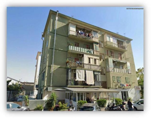 appartamento in vendita a Napoli in zona Vicaria