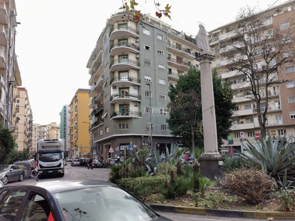 appartamento in vendita a Napoli in zona Arenella