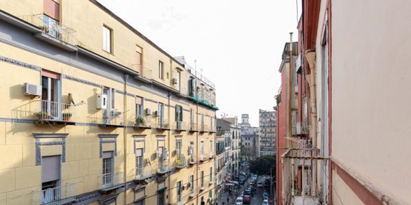 appartamento in vendita a Napoli in zona Stella