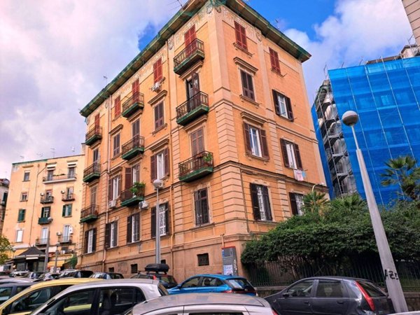 appartamento in vendita a Napoli in zona Stella