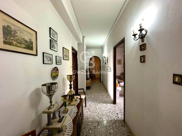 appartamento in vendita a Napoli in zona Fuorigrotta