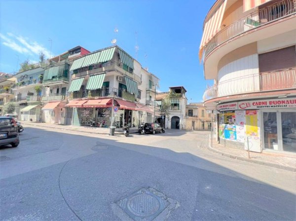 appartamento in vendita a Napoli in zona Piscinola