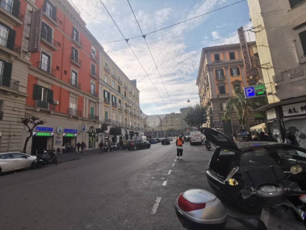 appartamento in vendita a Napoli in zona Porto