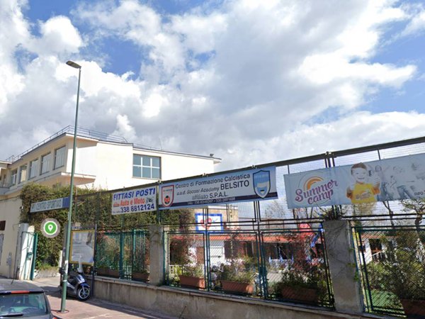 appartamento in vendita a Napoli in zona Posillipo